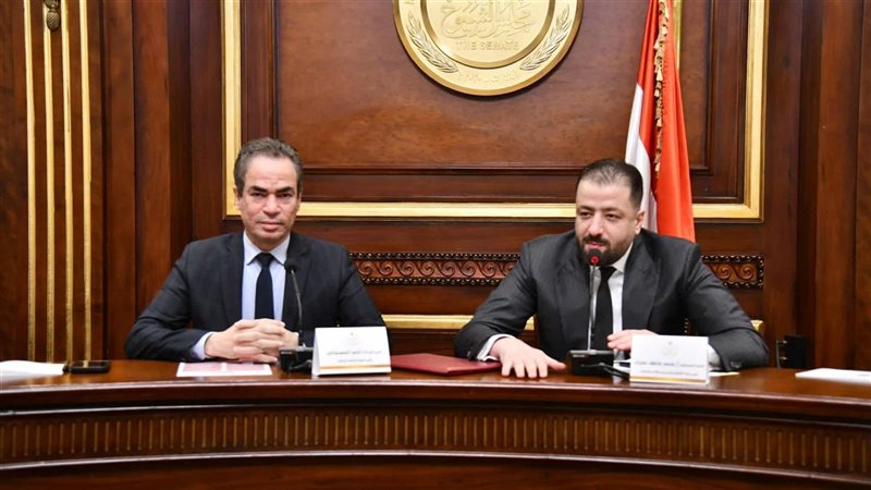 المسلماني في الاجتماع