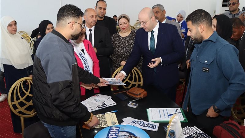 محافظ بنى سويف خلال