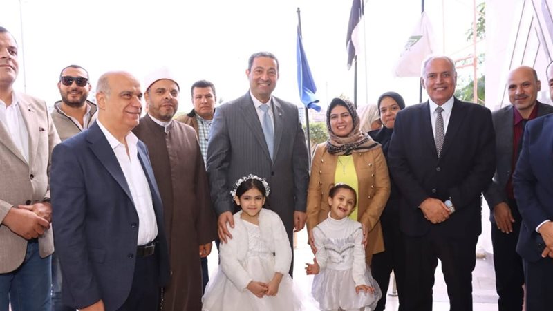 محافظ دمياط يشهد