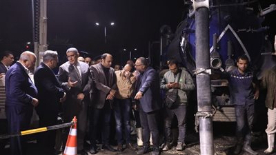 محافظ الجيزة يتفقد ميدانيا إصلاح كسر خط المياه الرئيسي أمام مستشفى أم المصريين