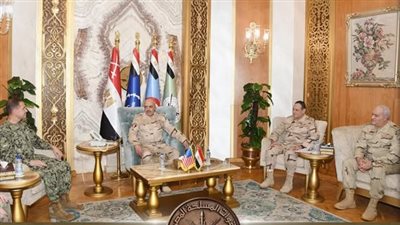 الفريق أحمد خليفة يلتقى قائد القيادة المركزية الأمريكية|فيديو