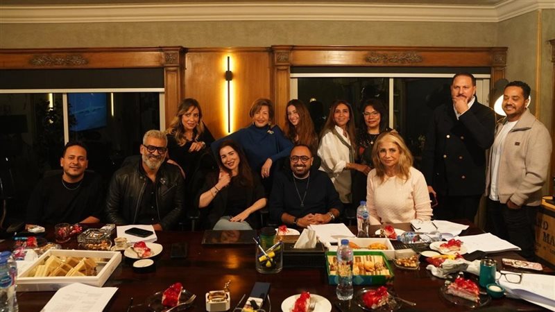 أبطال العمل 