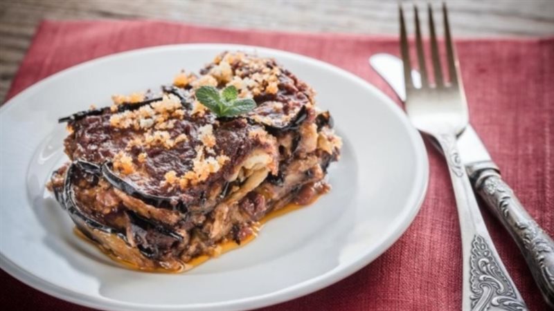 المسقعة المشوية باللحمة