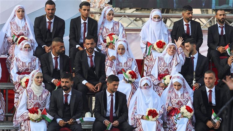 حفل زفاف جماعي بغزة