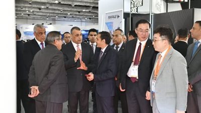 وزيرالإنتاج الحربي يزور أجنحة عدد من الشركات المشاركة بمعرض
