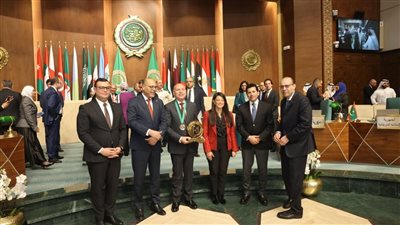 وزير الشباب والرياضة يشهد حفل توزيع جوائز التميز الحكومي العربي 