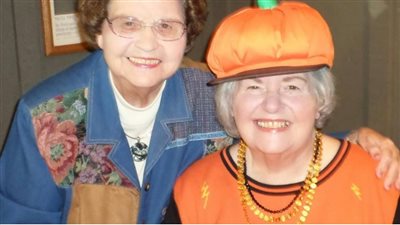  لقاء غير متوقع مع الجدة يتسبب في فوز رجل بمليون دولار 