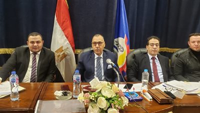 الإعادة بين مرشح النور وخمسة آخرين بالدائرة الأولى في البحيرة