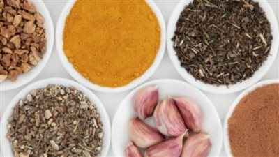 اعرفي أهم الأعشاب التي تدعم مناعتك وتزيد مقاومتك للعدوى 	