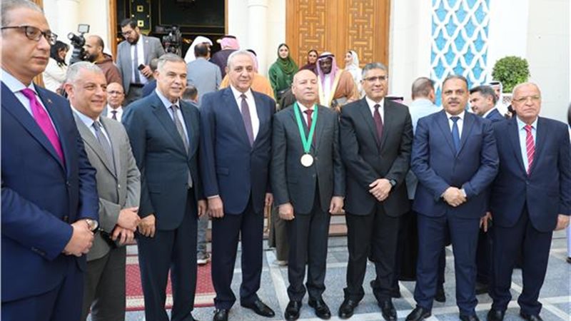 محافظ القاهرة يعرب