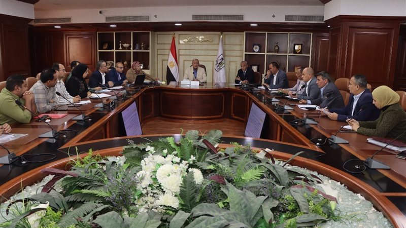 اللواء حازم عزت السكرتير