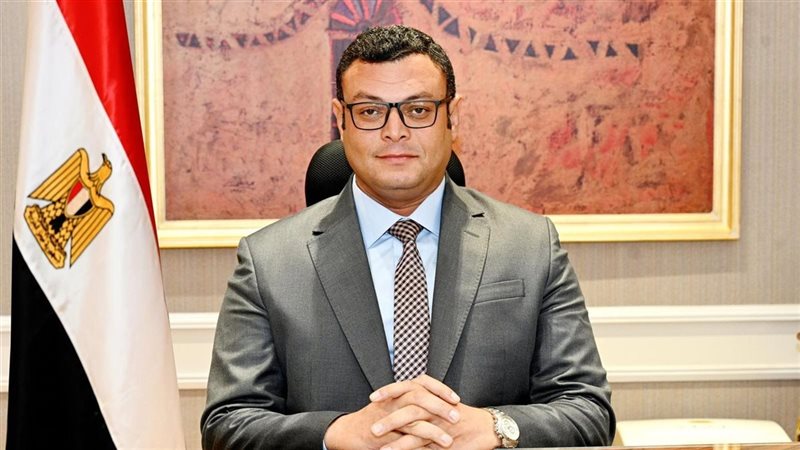 وزير الإسكان 