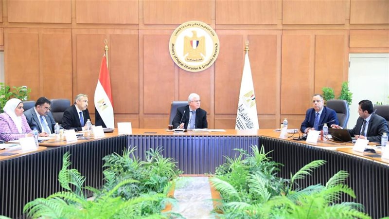 وزير التعليم العالى