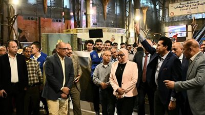 وزير الشباب والرياضة يودّع المشاركين في أولى أفواج قطار الشباب صوب الأقصر