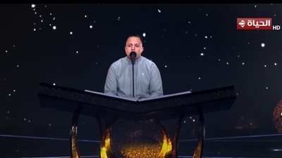 الأزهري يثني على قراءة محمود السيد عبد الله في 