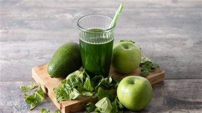 حضري عصير الجرجير بالتفاح والكرفس نكهة منعشة وفوائد مذهلة 	