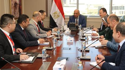 شراكة استراتيجية جديدة بين الكهرباء و«XD» الصينية لتوسيع التصنيع المحلي