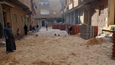 محافظ أسيوط: تمهيد شوارع منطقة أبو جبل بديروط استعدادًا لتركيب بلاط الإنترلوك 