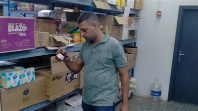 ضبط سلع منتهية الصلاحية وسجائر مهربة بحملات تموينية في بنى سويف 