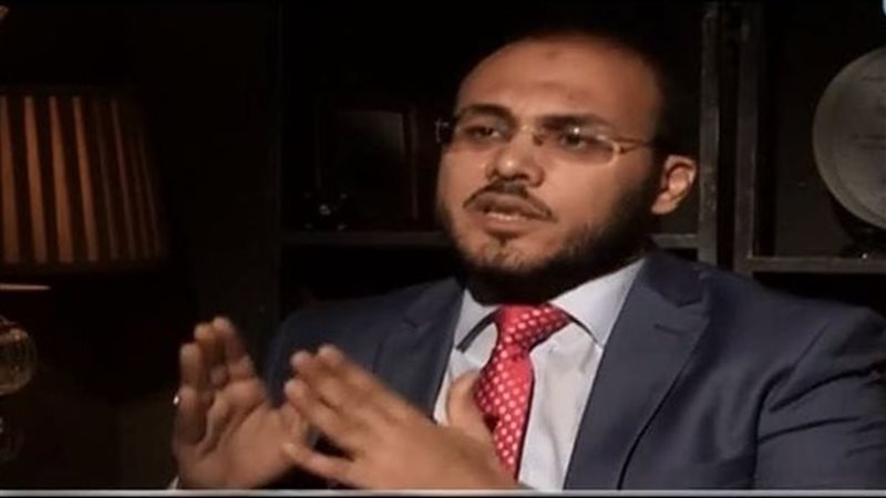 مصطفى حمزة باحث في