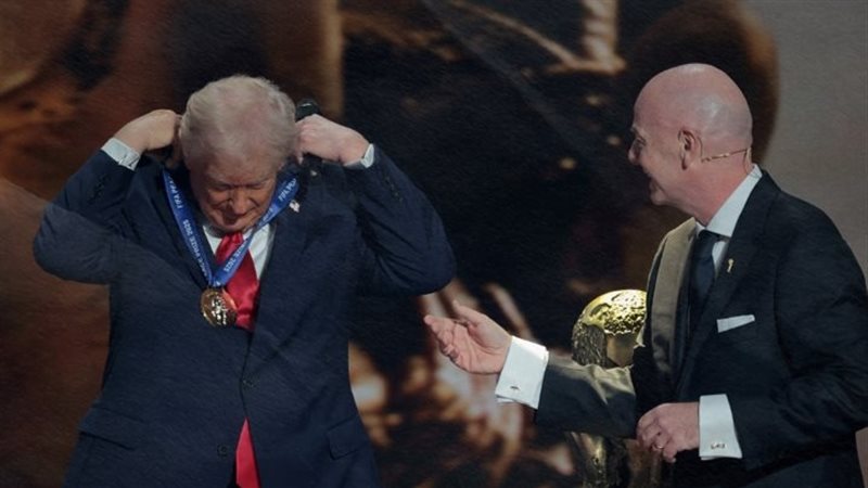 فوز ترامب بجائزة