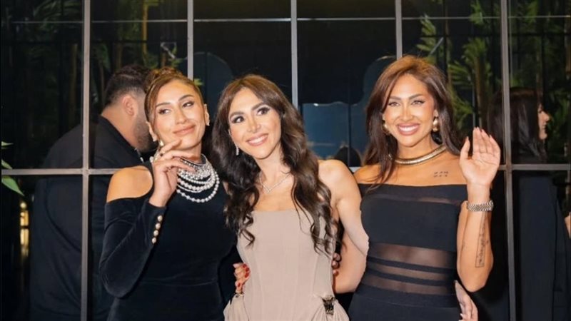 دينا الشربيني مع