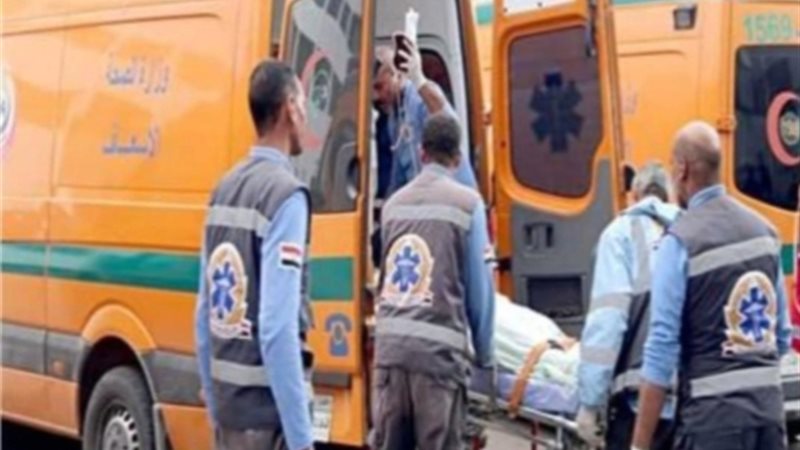 مصرع شاب أسفل عجلات