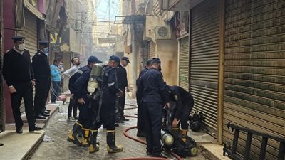 السيطرة على حريق في محل أحذية دون خسائر في الأرواح بسوهاج