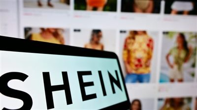 فرنسا تتراجع بشأن قضية علامة الملابس السريعة 