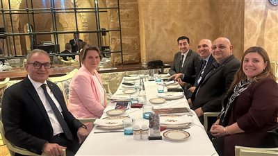 تعزيز الابتكار في صناعة الغزل والملابس: مباحثات مشتركة استعداداً لـTexprocess 