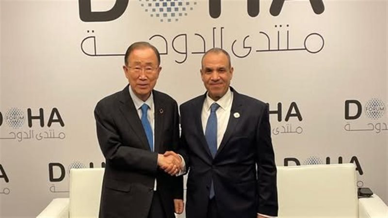 وزير الخارجية وسكرتير