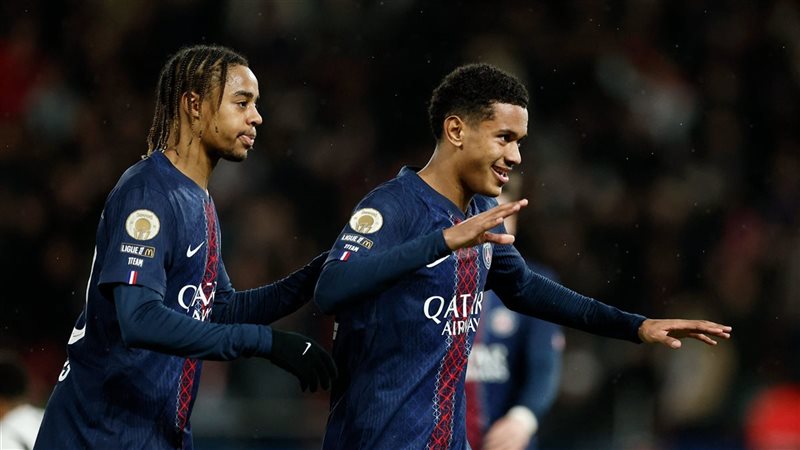 مباراة باريس سان جيرمان ولانس بالدوري الفرنسي