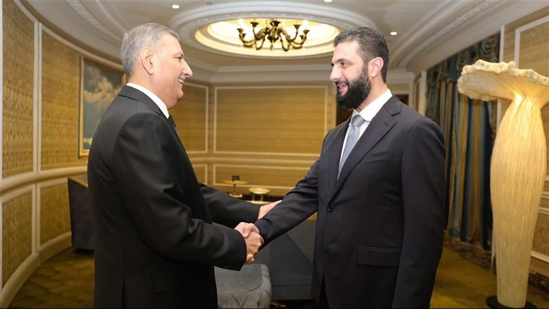 أحمد الشرع ورياض حجاب في الدوحة 