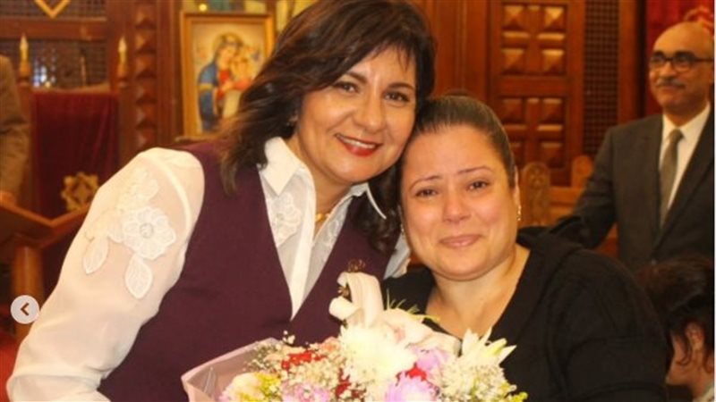 السفيرة نبيلة مكرم