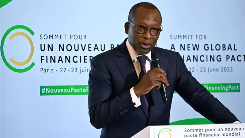 الرئيس باتريس تالون