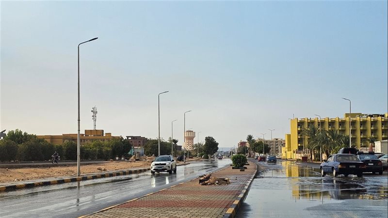  طقس سيء وجو عاصف