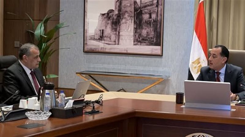 رئيس الوزراء يتابع