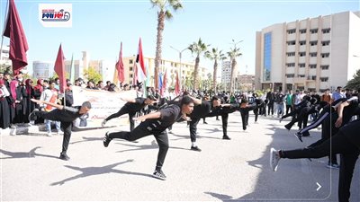 جامعة الفيوم تحتفل بطابور كرنفال الأسر الطلابية تحت شعار «مصر رائدة السلام»