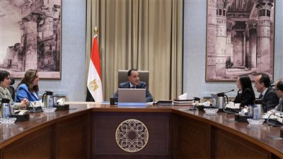 رئيس الوزراء يتابع تنفيذ مشروعات كبرى لتوفير فرص عمل وتحسين الخدمات في البحيرة