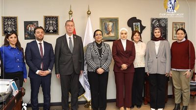 لتعزيز آفاق التعاون المستقبلي.. رئيسة القومي للمرأة تستقبل سفير فلسطين