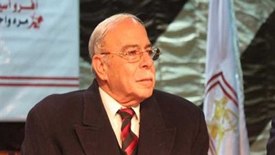 كمال درويش: الزمالك «سيموت» حال عدم توافر أرض بديلة 