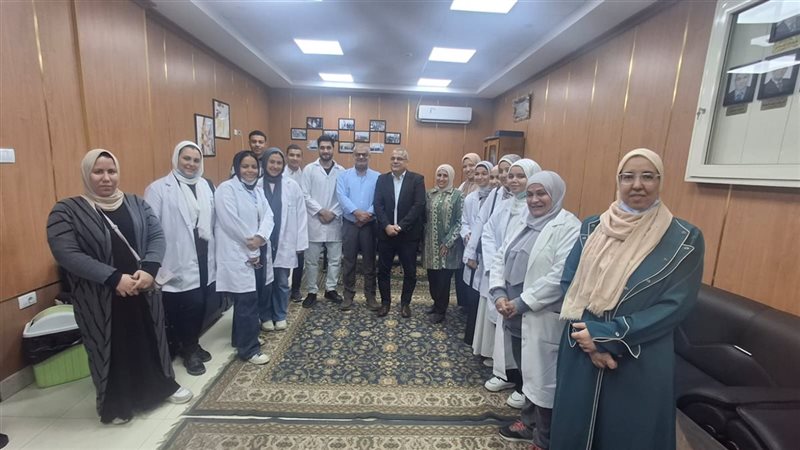 جانب من زيارة الطلاب