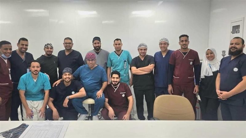 الطاقم الطبي 