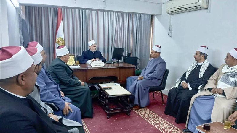 جانب من اجتماع الدكتور