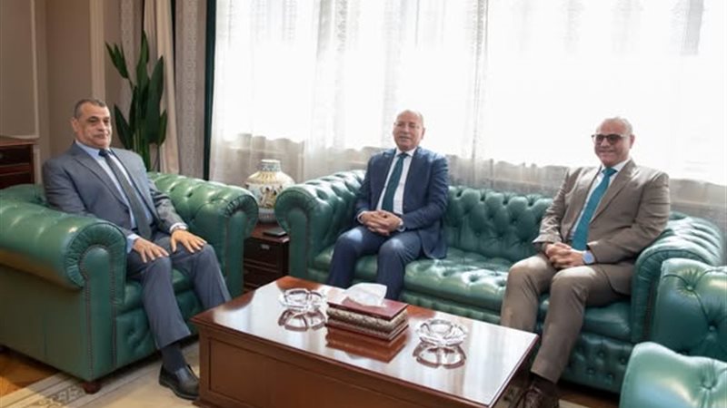 وزيرالإنتاج الحربي