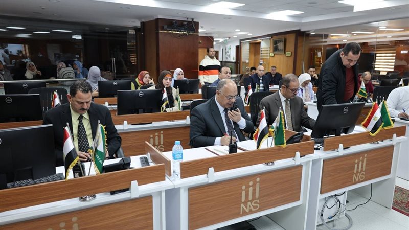 السكرتير العام يتابع