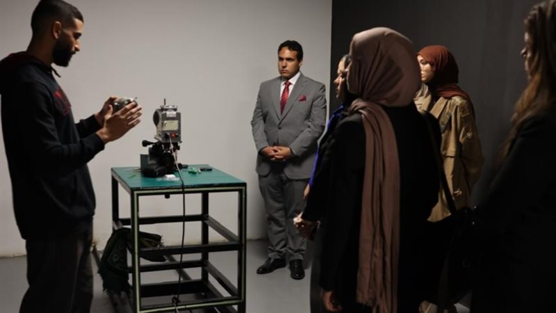 جانب من زيارة طلاب