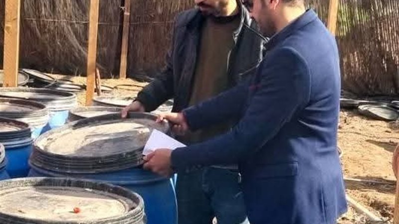 ضبط طن مخلل مجهول