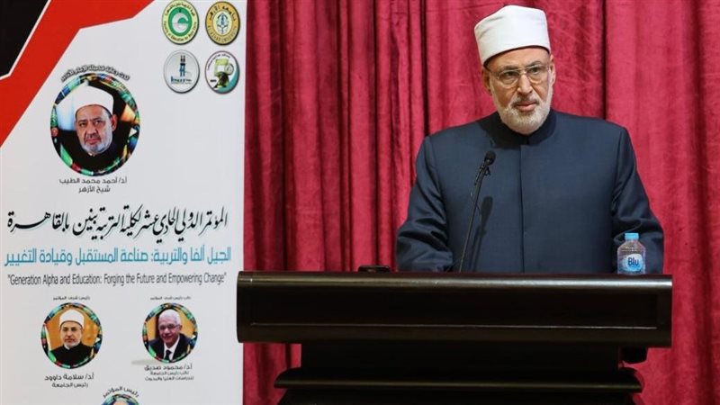 الدكتور محمد الضويني،