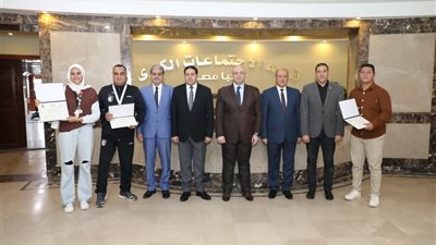 محافظ بني سويف يكرّم المتميزين وأبطال الرياضة وأعضاء الرصد الميدانى